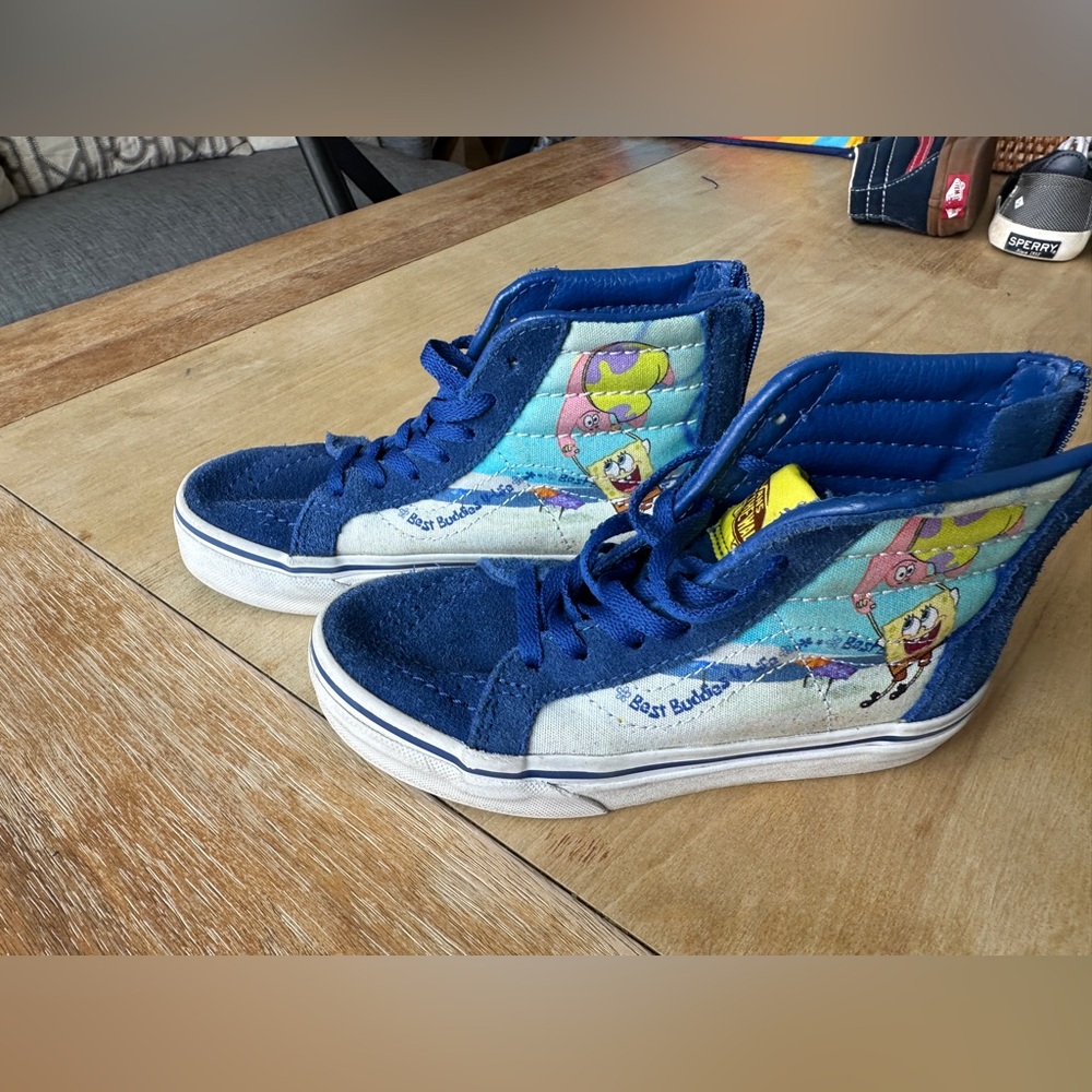 Vans high top with sponge bob sk8 hi zip